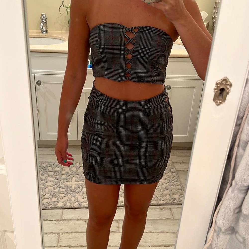 MEEK Plaid 2-Piece Skirt Set